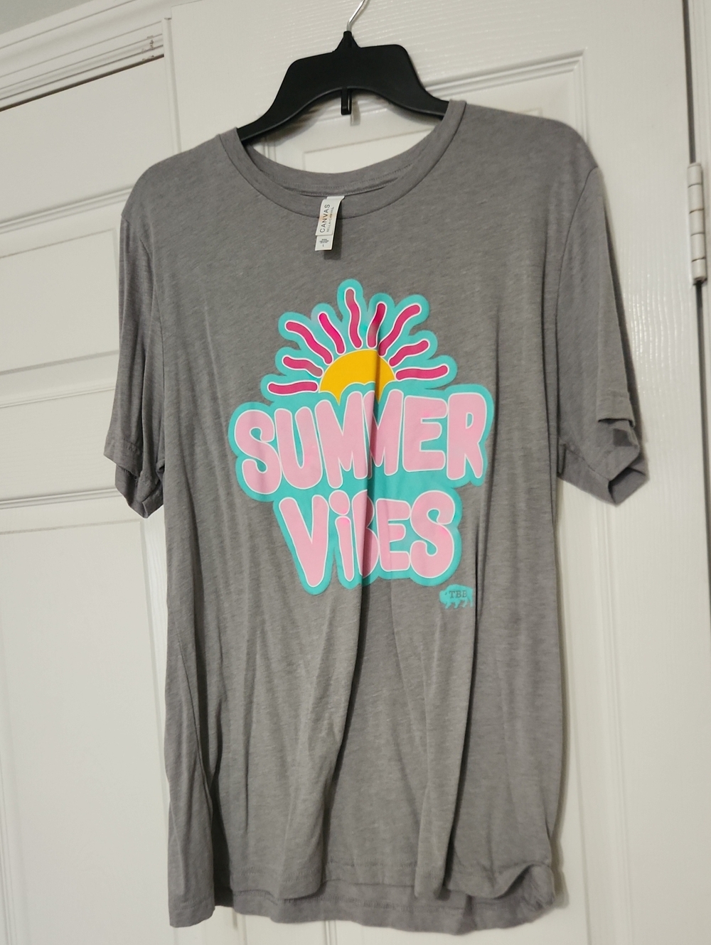 Summer Vibes Grey Kids Graphic Tee